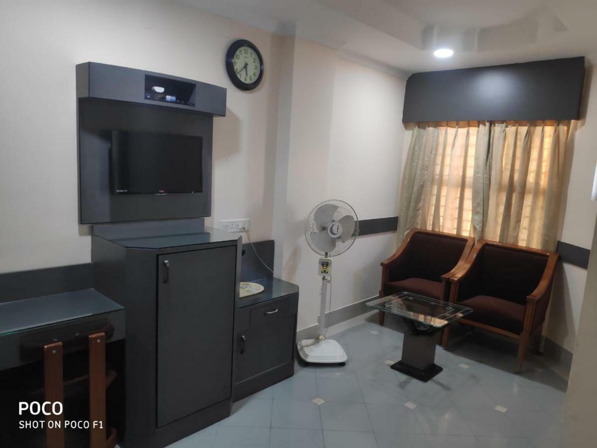 Hotel Saraswati Retreat à Bhubaneswar Extérieur photo