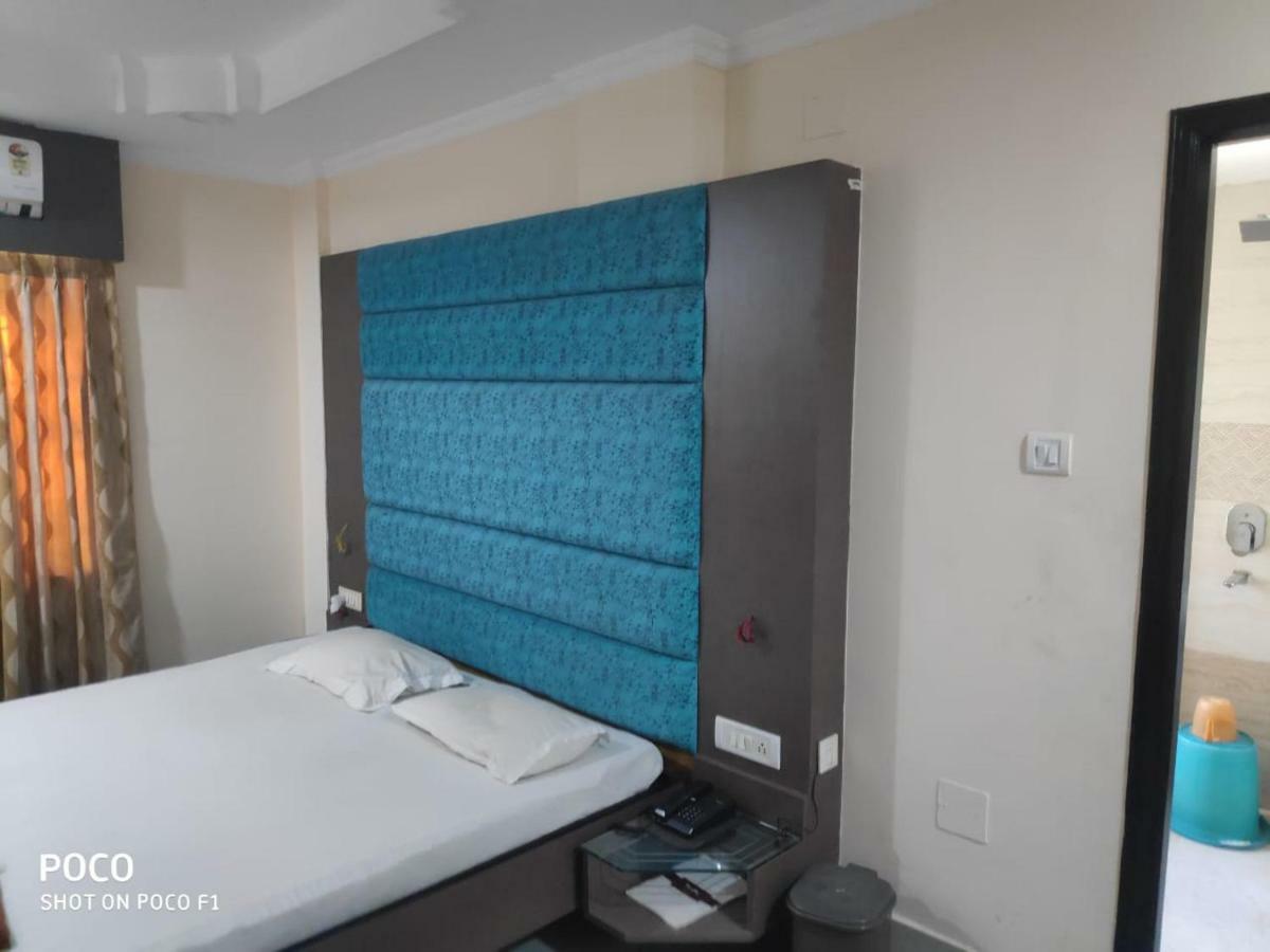 Hotel Saraswati Retreat à Bhubaneswar Extérieur photo